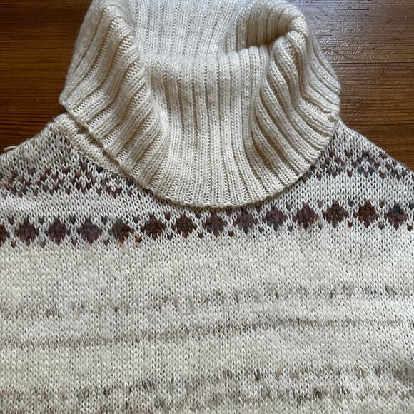 Free People cream neutral oversized short sleeve tunic turtleneck sweater SIZE M - Picture 2 of 6